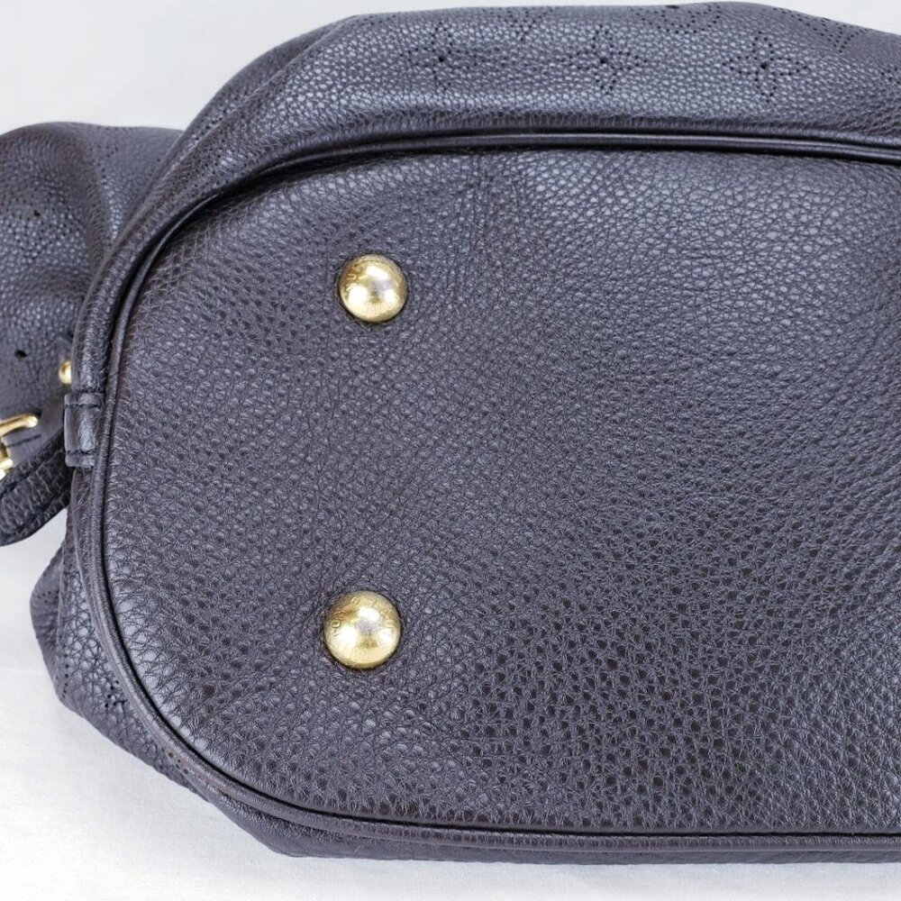 Louis Vuitton Mahina XL Hobo Perforated Leather Shoulder Bag - Brown / Gold - Picture 8 of 12